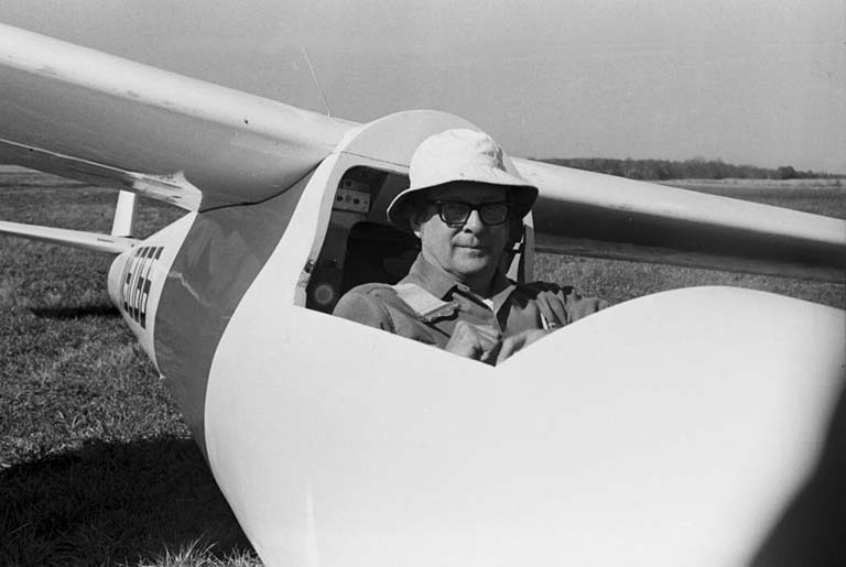 W. Dean Fraser in glider, Oct. 1974.