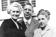 The Warren family in 1947—Mira, Don, and their daughter Alice.