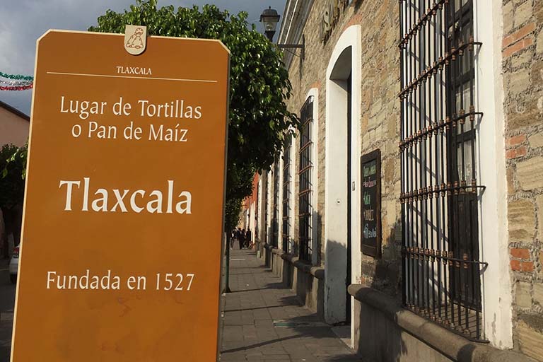 A sign along the street of Tlaxcala de Xicohténcatl, the capital of Tlaxcala and where Fulbright Scholar Madeline Danforth lives. AKA “Tlaxcala City.”